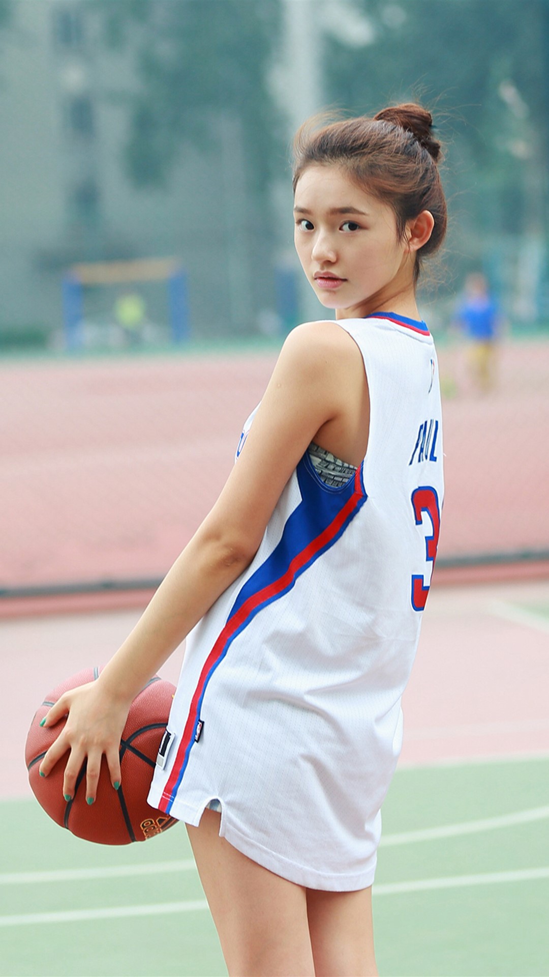 林允篮球服运动写真壁纸